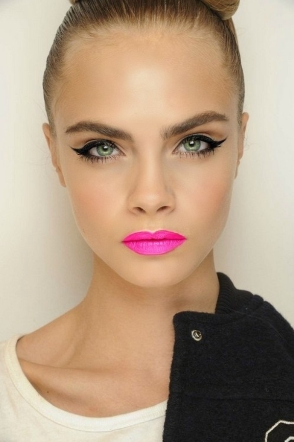 13. Cara-Delevingne-wearing-Bright-Lipstick-Makeup-Trends-2013